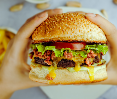 Binge eating: sintomi, cause e come affrontarlo