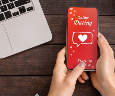 Dipendenza da Tinder e app di incontri: segnali, cause e rimedi