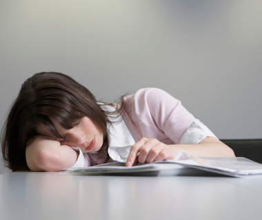 Sindrome da stanchezza cronica: da cosa dipende e come si cura